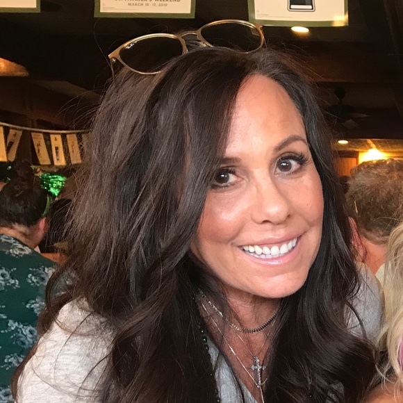 Meet your Posher, Trish - Picture 1 of 1